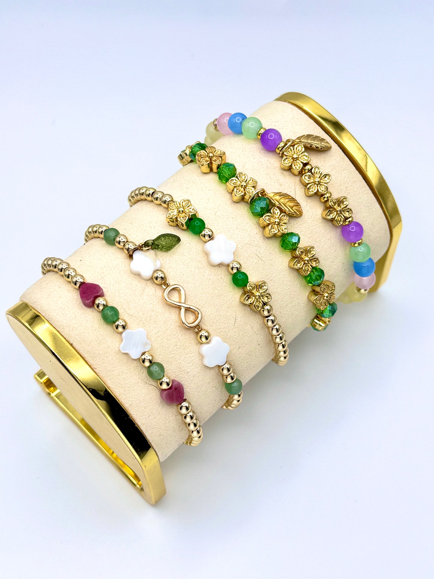 Different Blooms Bracelet