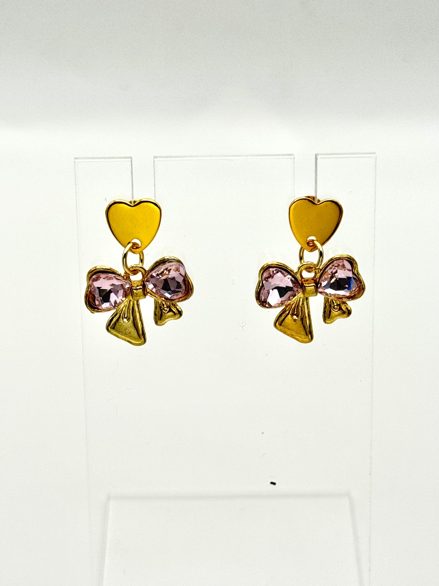 💕 Rosé Heart Bow Earrings