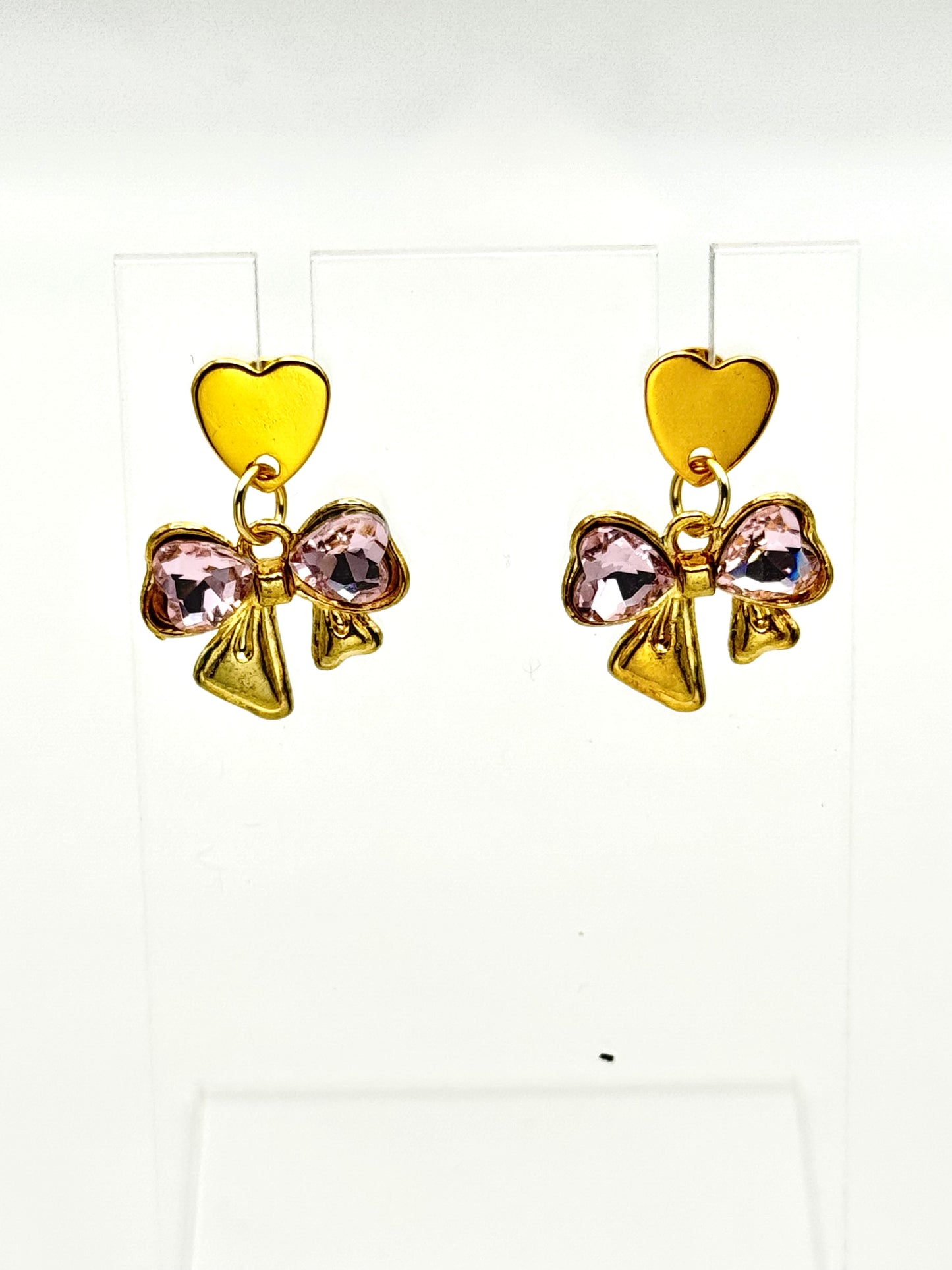 💕 Rosé Heart Bow Earrings