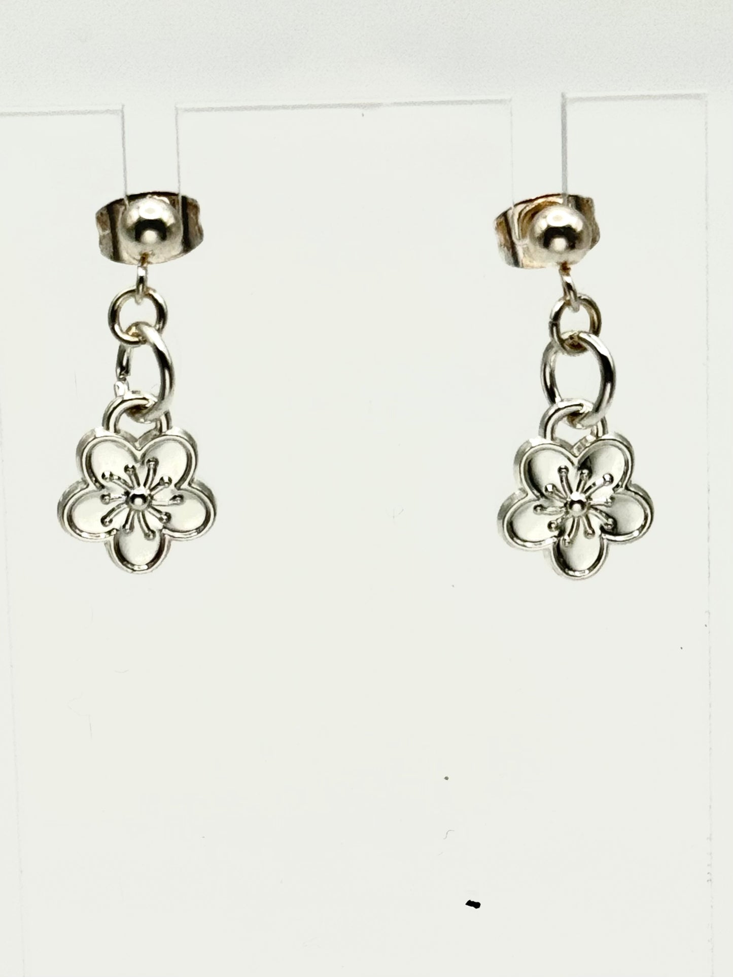 🌸 Silver Blossom Drops