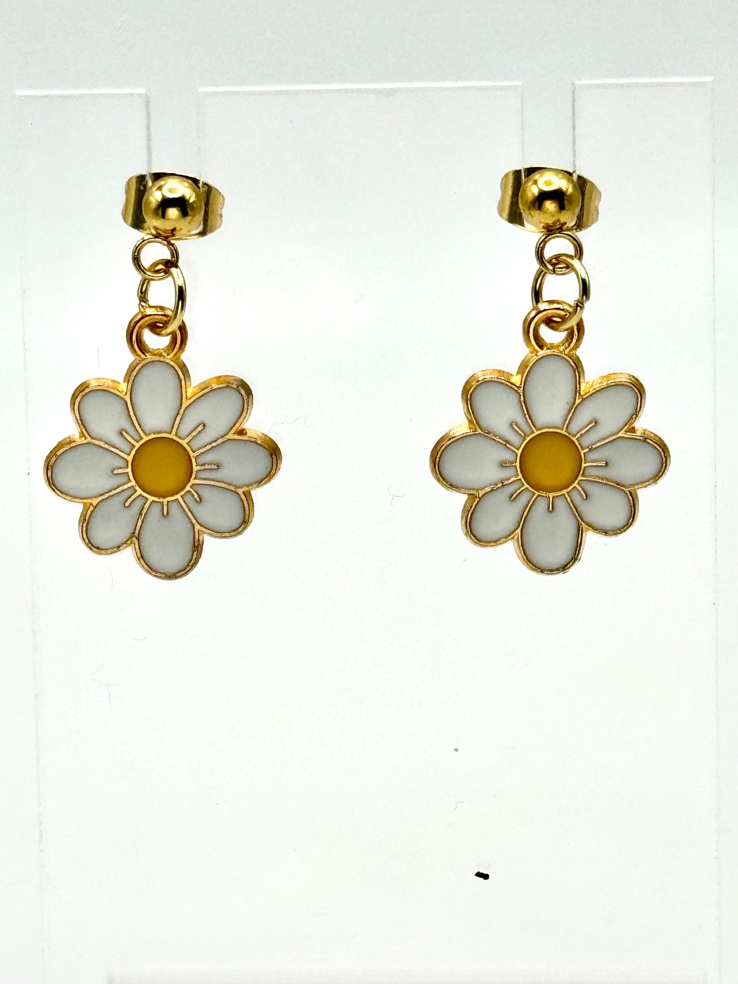 🌼White  Golden Daisy Drops