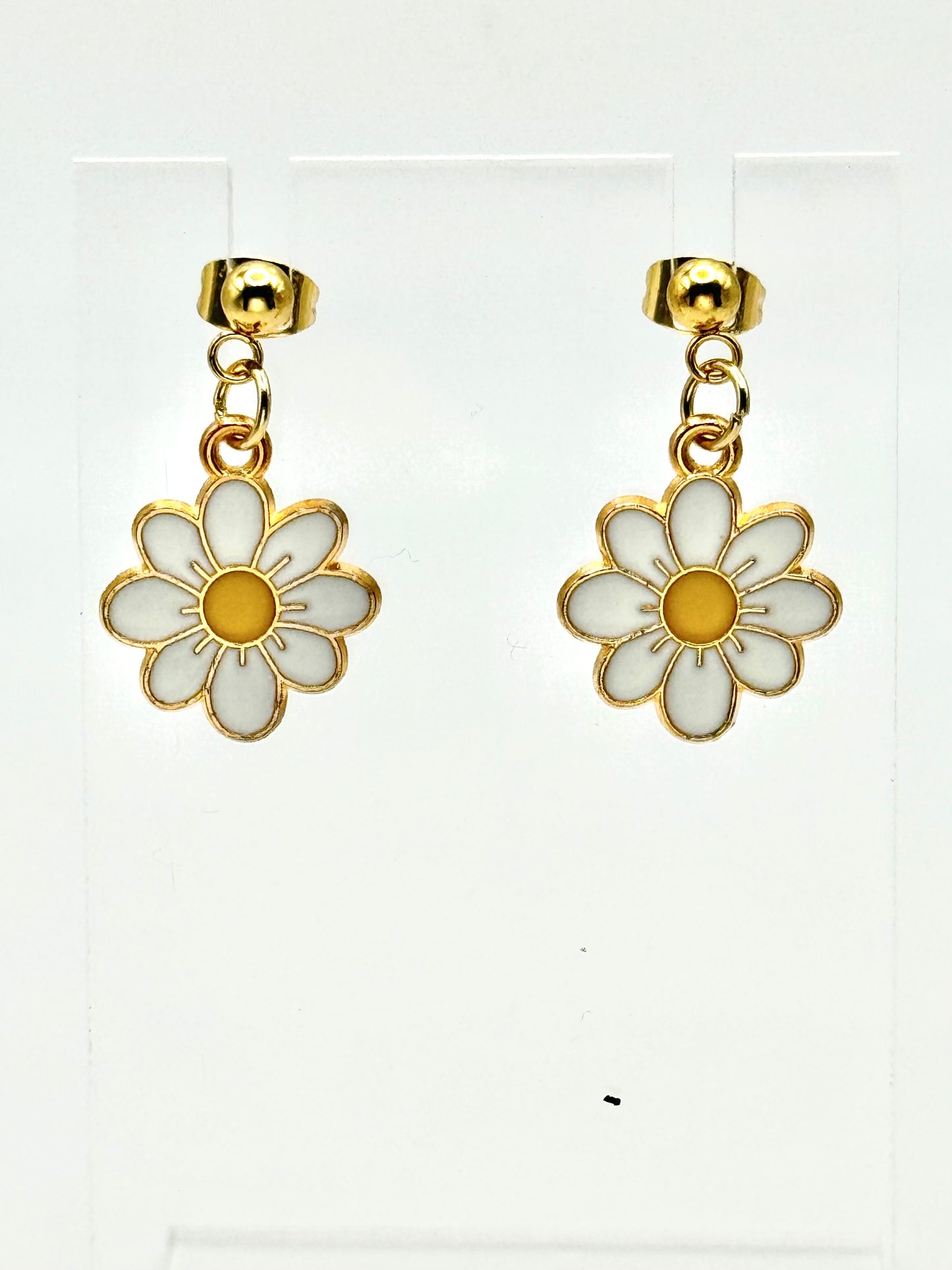 🌼White  Golden Daisy Drops