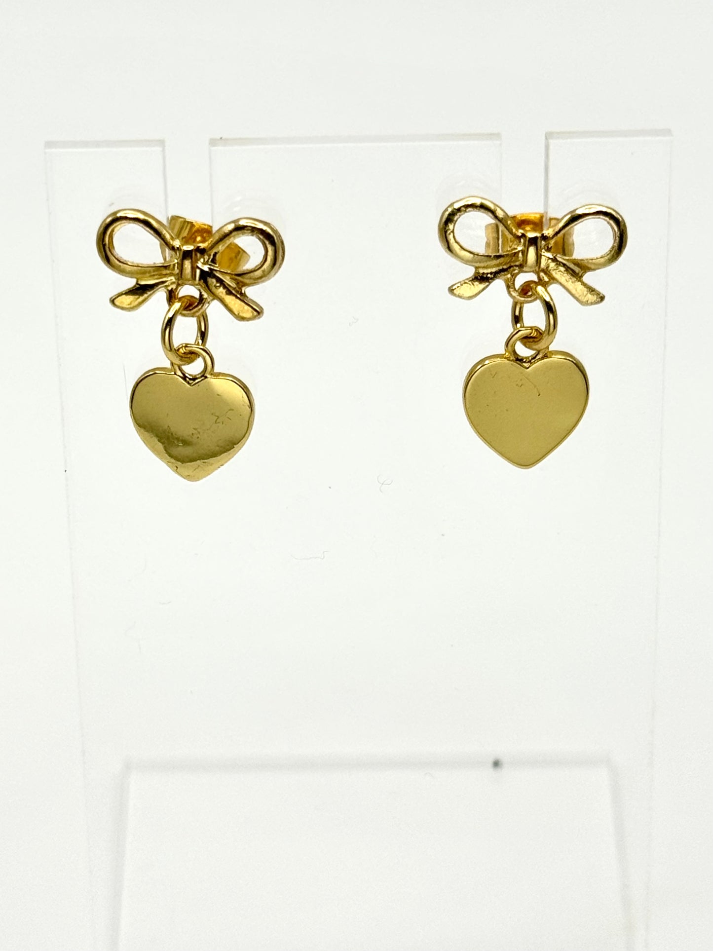 🎀 Golden Bow Heart Earrings