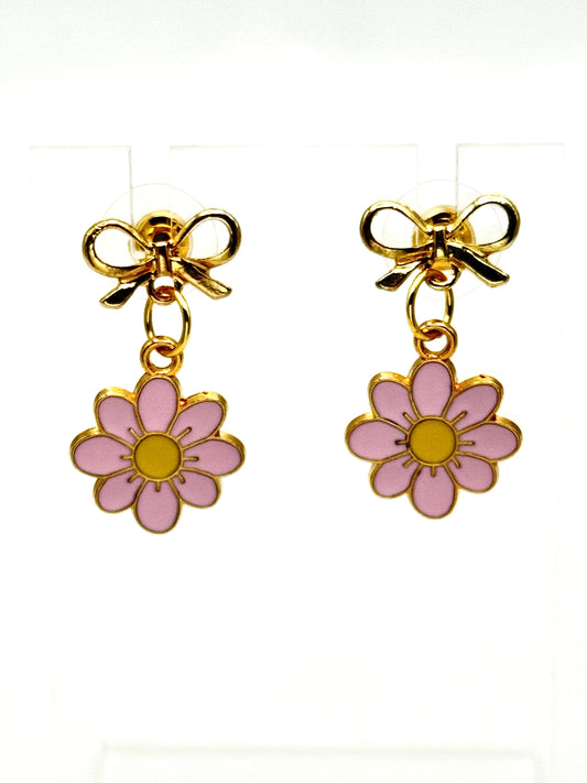 🌸 Light Pink Daisy Bow Earrings