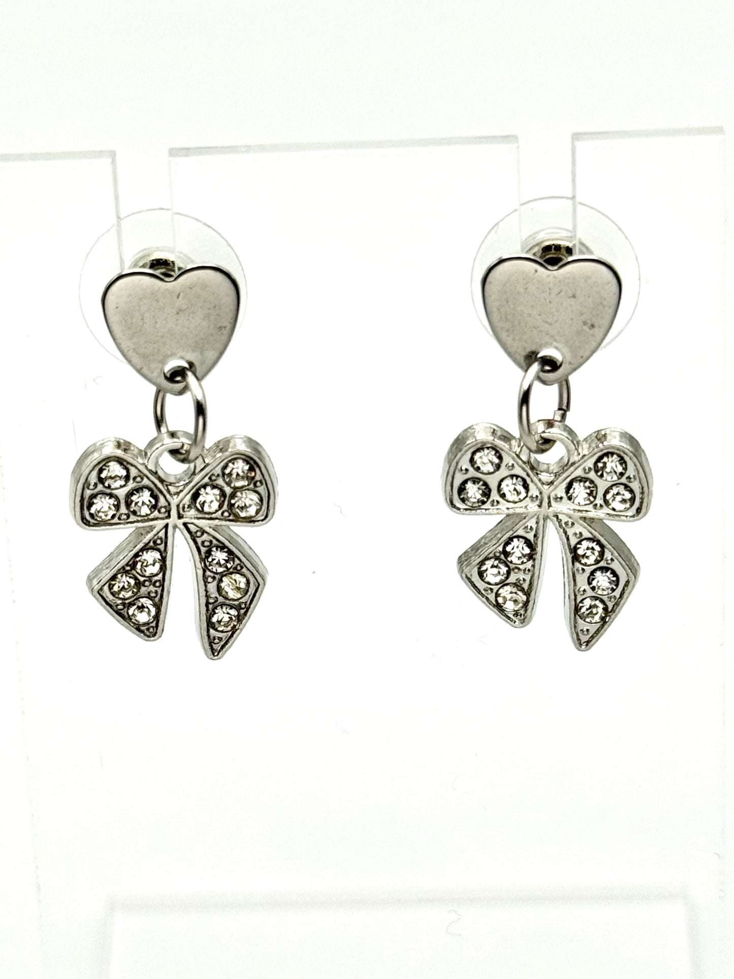 ✨ Silver Sparkle Bow Earrings