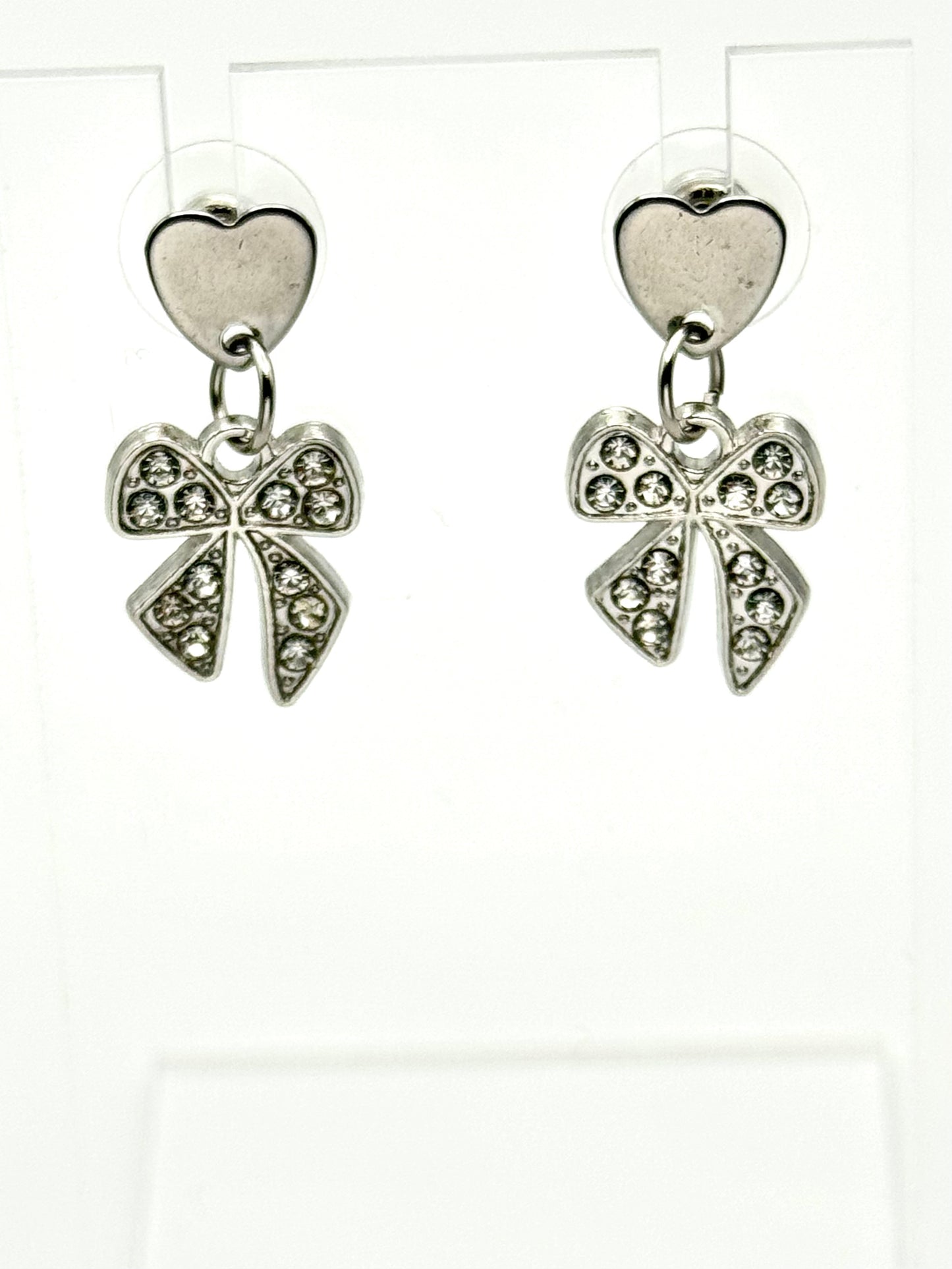 ✨ Silver Sparkle Bow Earrings