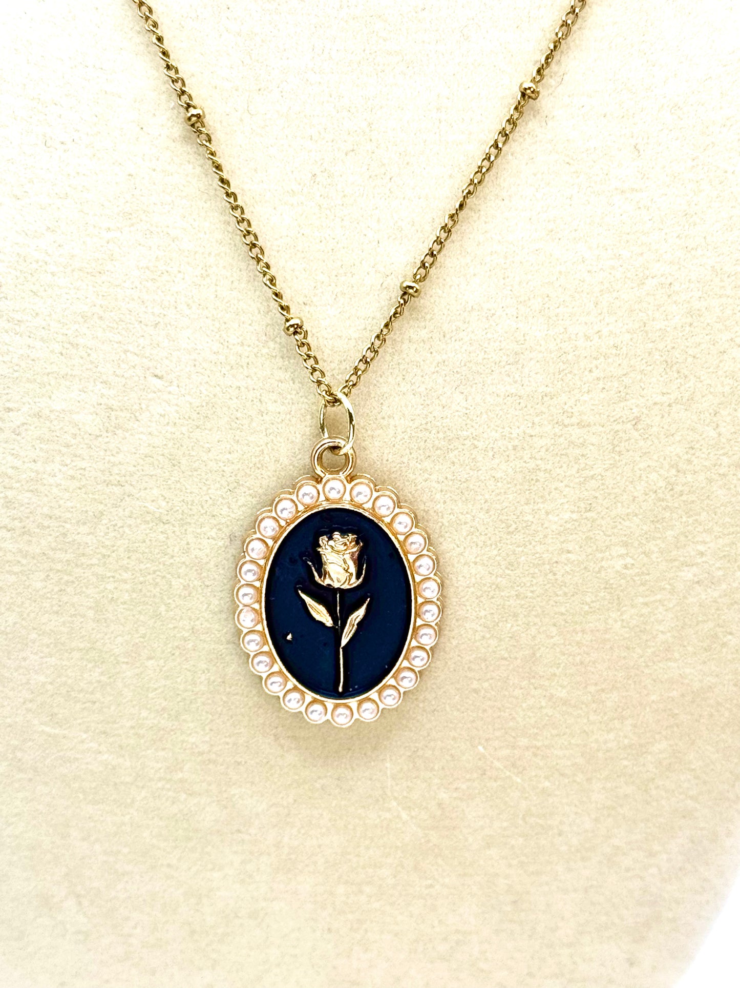 Eternal Bloom Cameo Necklace